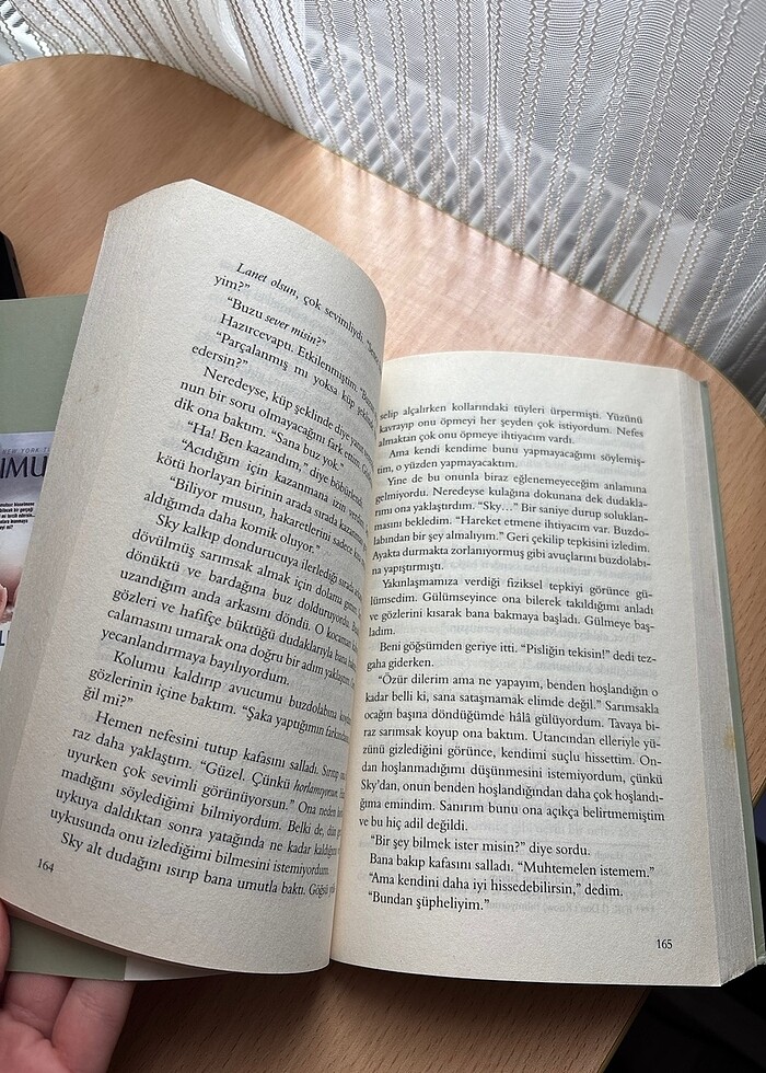 Colleen hoover - Görsel 3