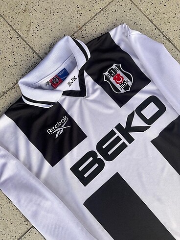 l/xl Beden Beşiktaş