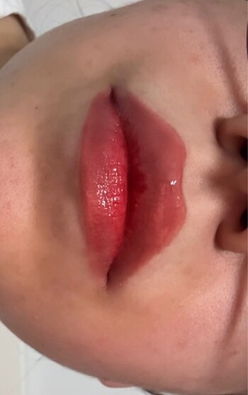 Beden kırmızı Renk Lipgloss