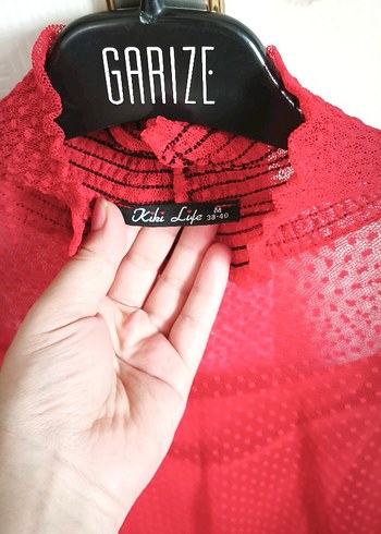 Trendyol & Milla Dantel Detaylı Kırmızı Yüksek Yakalı Bluz