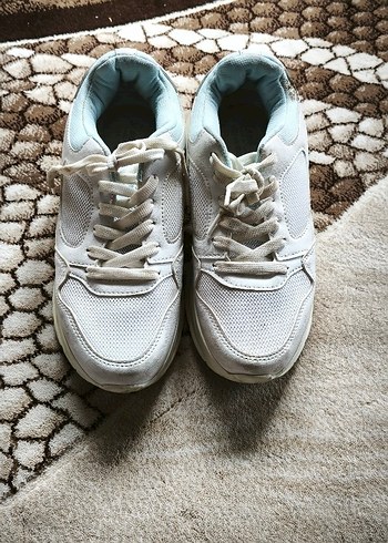 Converse Gri Beyaz Bağcıklı Stiletto Topuklu Spor Ayakkabı