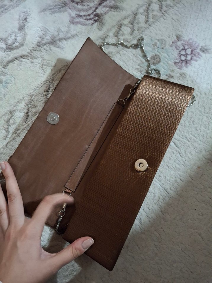 Kahverengi Pileli Kadın Abiye Çanta - Görsel 5