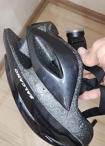 Salcano temiz durumda sıfır ayarında bisiklet kaskı - Görsel 6