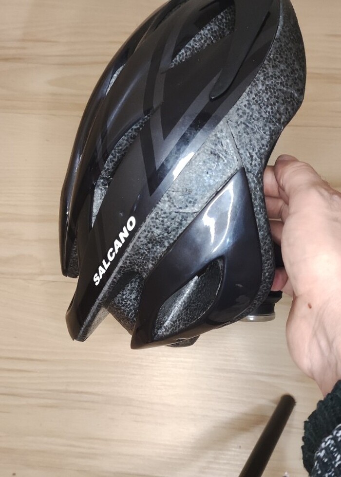 Salcano temiz durumda sıfır ayarında bisiklet kaskı - Görsel 2