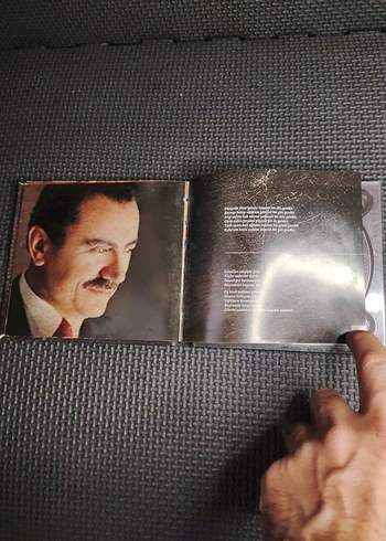 Muhsin Yazıcıoğlu - Hücrelerde Darmaklıklar Gül Açtı CD - Görsel 3