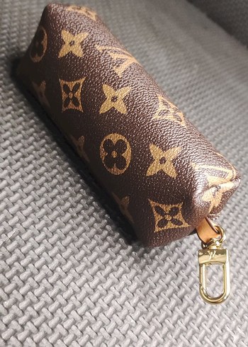 Louis Vuitton Fermuarlı Kahverengi Parlak Kadın Anahtarlık - Görsel 6