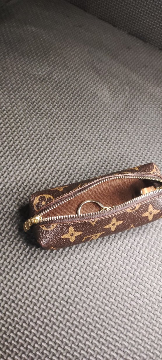 Louis Vuitton Fermuarlı Kahverengi Parlak Kadın Anahtarlık - Görsel 4