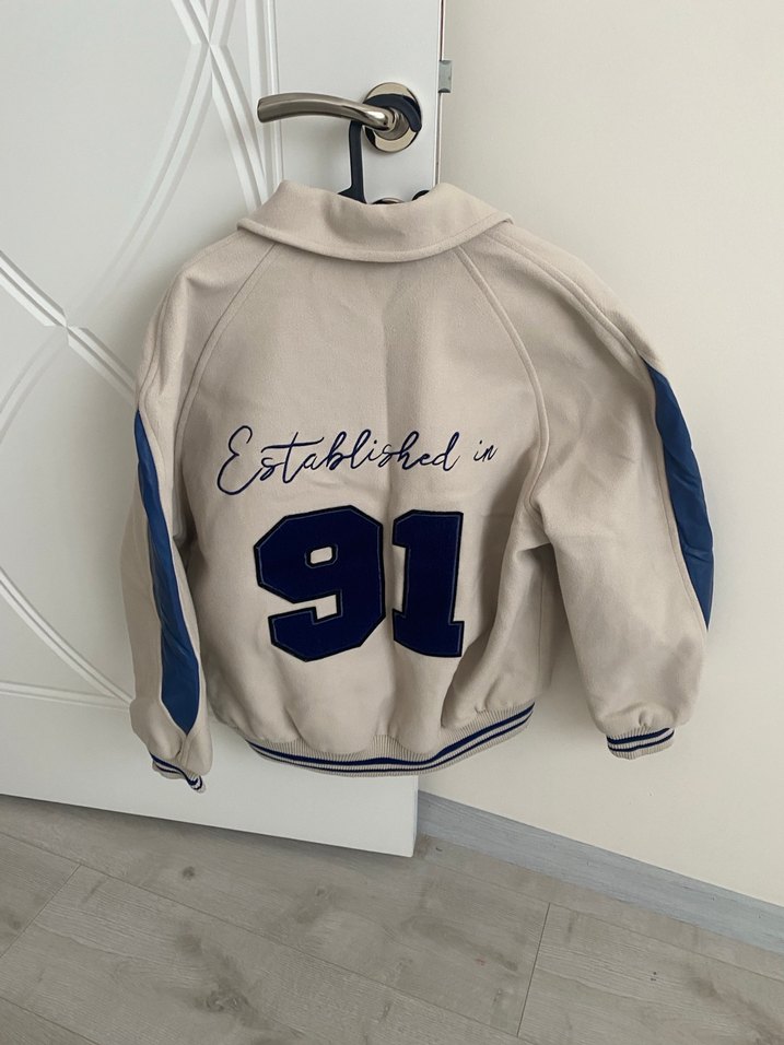 Düğmeli Beyaz Spor Kadın Bomber Ceket - Görsel 2