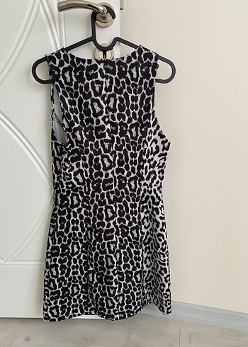 Kolsuz Yılan Desenli Koton Midi Elbise - Görsel 2