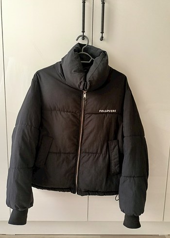 Bershka Siyah Fermuarlı cepli şişme mont