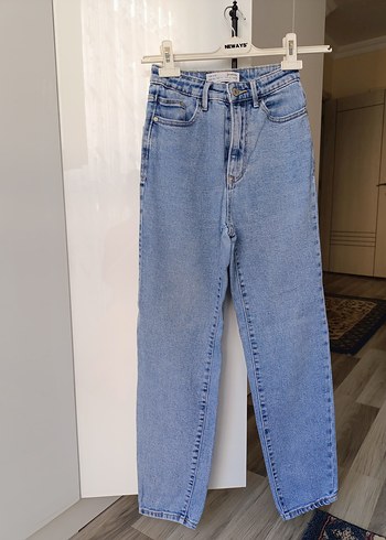 Stradivarius slim fit mom Jean