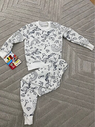 24-36 Ay Beden çeşitli Renk 3-4 yaş boyamalı pijama