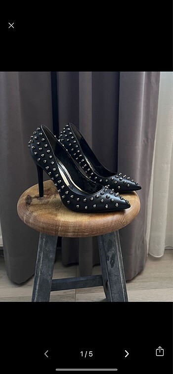 Siyah Zımbalı Stiletto 36