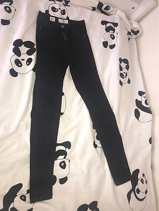 Bershka Siyah Yüksel Bel Jean