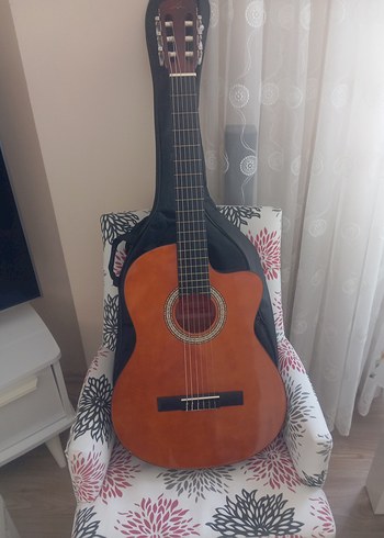 Barcelona klasik gitar ve kılıfı