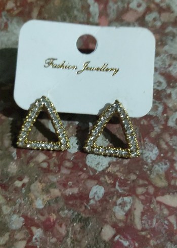 Altın Renkli Mini Üçgen Küpe - Görsel 2