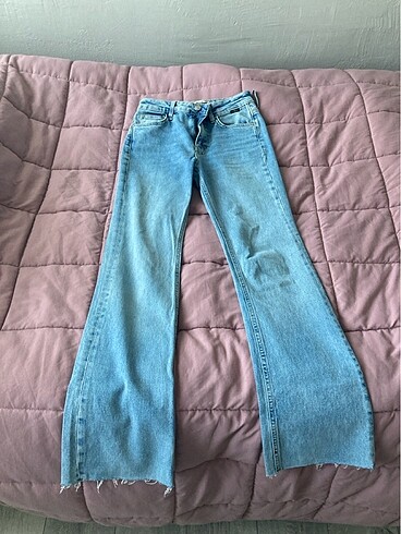 30 Beden mavi Renk Mavi jean