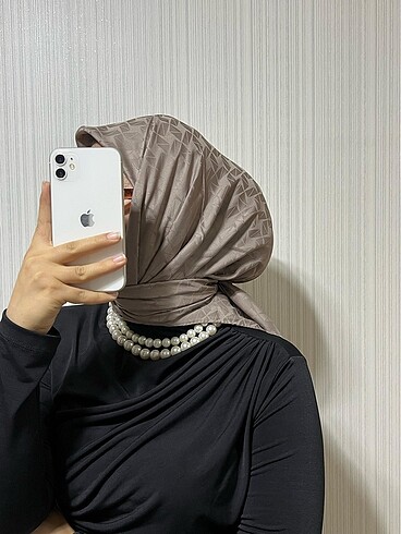 Losyana Eşarp