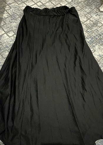 Siyah Pilili Uzun Kadın Etek - Görsel 2
