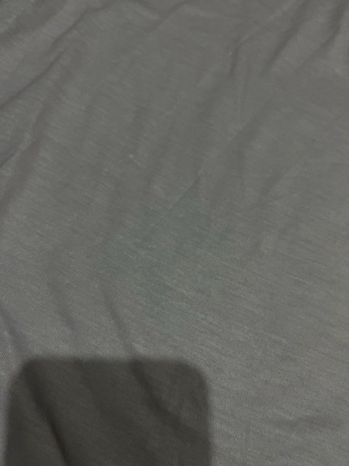 V Yaka Tişört - Görsel 4