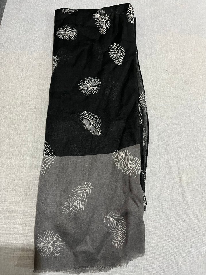 Siyah Bohem Tüy Desenli Kadın Şal - Görsel 2