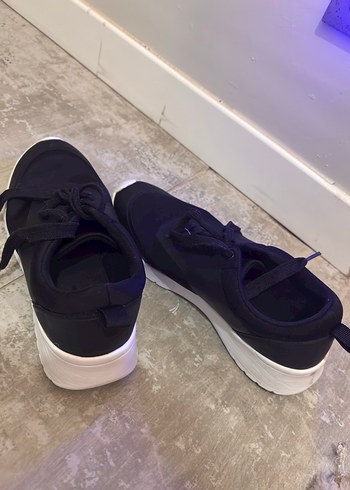 Siyah Kadın Spor Ayakkabı - Görsel 2