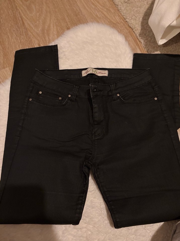 Siyah  Kadın Kot Pantolon - Görsel 3