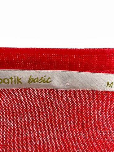 m Beden çeşitli Renk Batik Bluz %70 İndirimli.