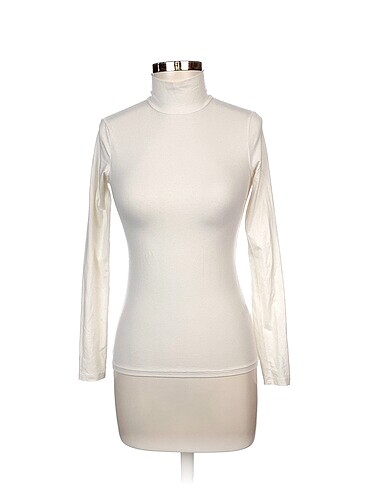 H&M Bluz %70 İndirimli.
