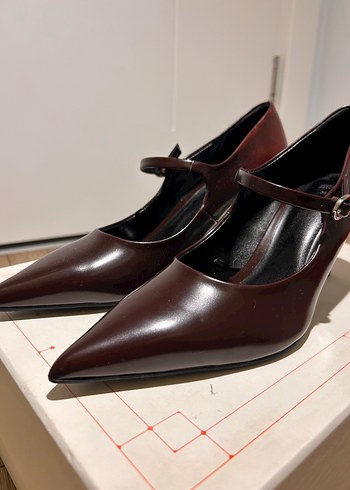 Bordo Deri Tokalı Stiletto - Görsel 4