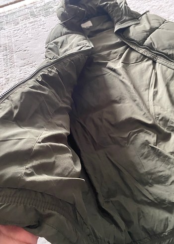 H&M KAPÜŞONLU HAKİ POFUDUK YELEK - Görsel 7