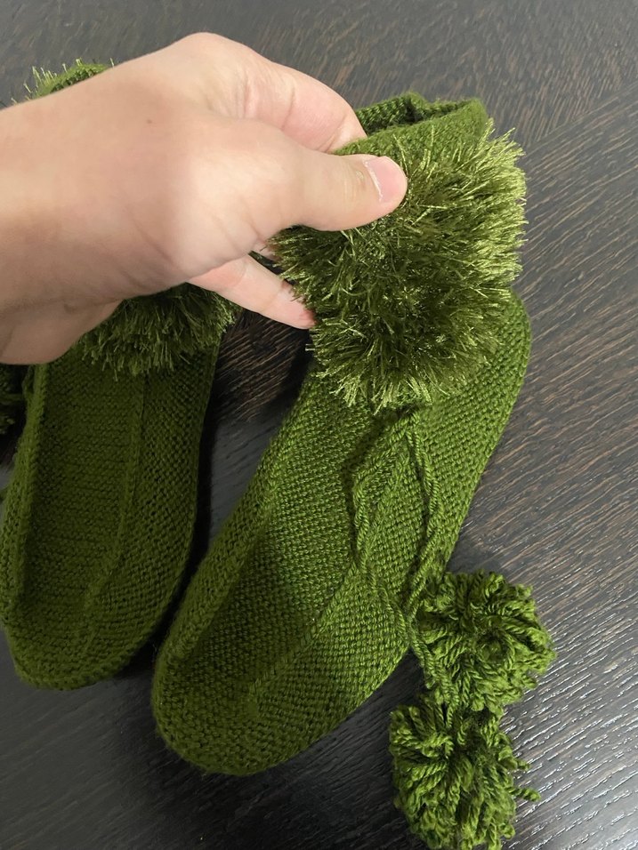 Yeşil Örgü Yapımı Kışlık Patik - Görsel 3