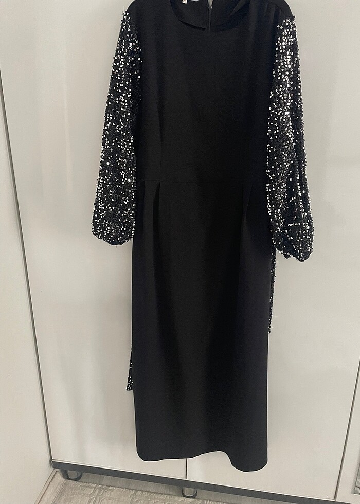 Kolları payetli abiye - Görsel 4