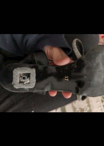 Siyah Parlak  Tokalı Stiletto - Görsel 6