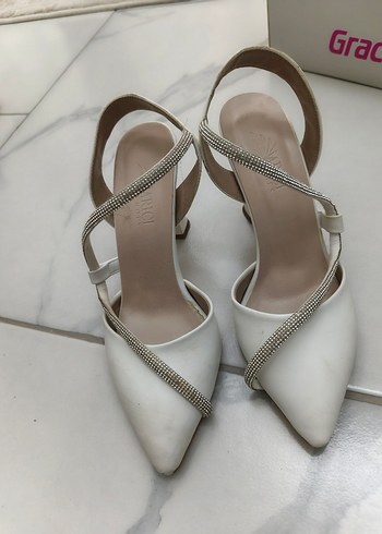 Beyaz Tokalı Stiletto Kadın Abiye Ayakkabı - Görsel 5