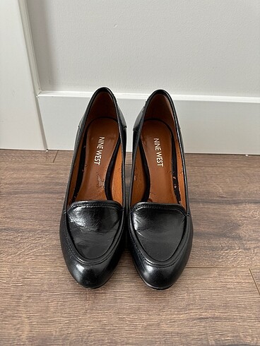 Nine west deri topuklu ayakkabı