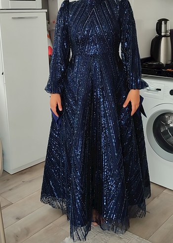 Mavi İşlemeli Uzun Kollu Abiye Elbise - Görsel 3