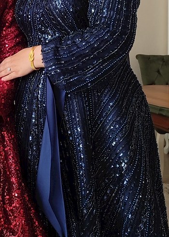 Mavi İşlemeli Uzun Kollu Abiye Elbise - Görsel 4