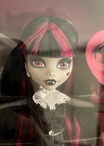 Beden Monster high reel drama Draculaura REZERVE