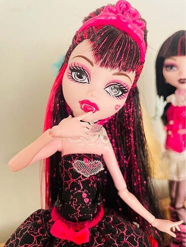 monster high 1600 sweet draculaura