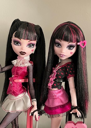 Monster High killer style draculaura