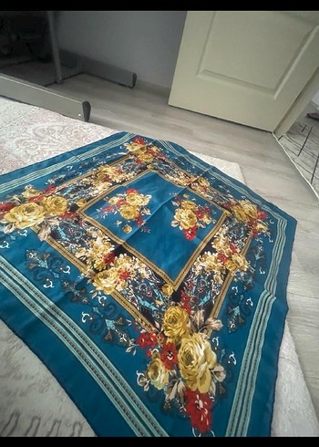 Koyu Mavi Desenli Bohem Kadın Fular