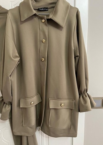 Bej Uzun Kollu Düğmeli Kadın Takım - Görsel 3