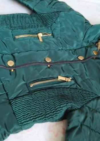 Kız çocuk yeşil mont - Görsel 2