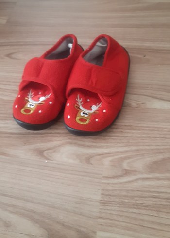 Kız Çocuk Kırmızı Sıcak Ev Terliği - Görsel 2