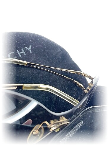 GIVENCHY Gözlük %70 İndirimli. - Görsel 3