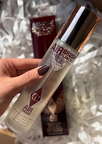 Charlotte Tilbury Airbrush Sabitleyici Sprey 200 ml