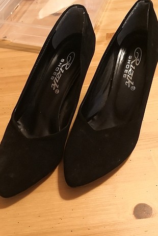 siyah stiletto