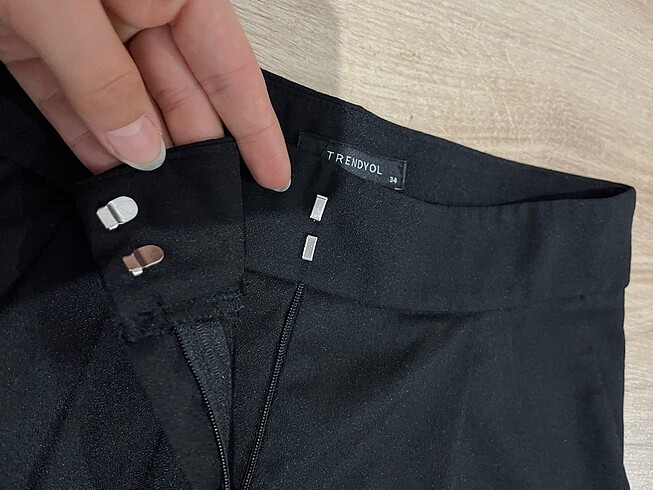 Trendyol & Milla Düz kesim kumaş pantolon