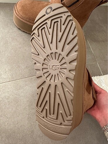 36 Beden Ugg bot